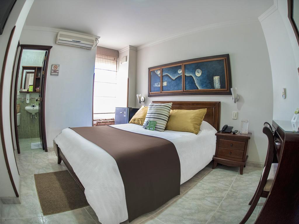 Hotel Buena Vista بوكارامانغا المظهر الخارجي الصورة