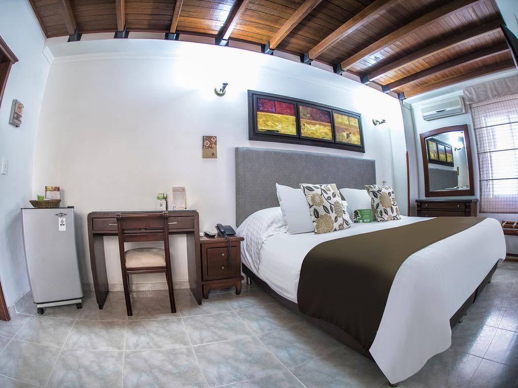 Hotel Buena Vista بوكارامانغا المظهر الخارجي الصورة