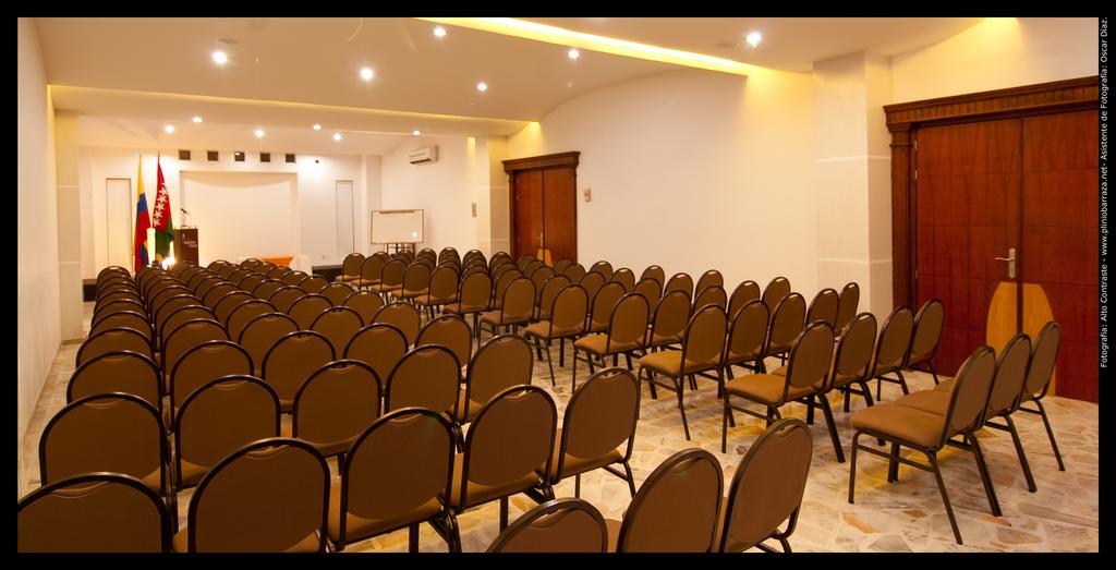 Hotel Buena Vista بوكارامانغا المظهر الخارجي الصورة