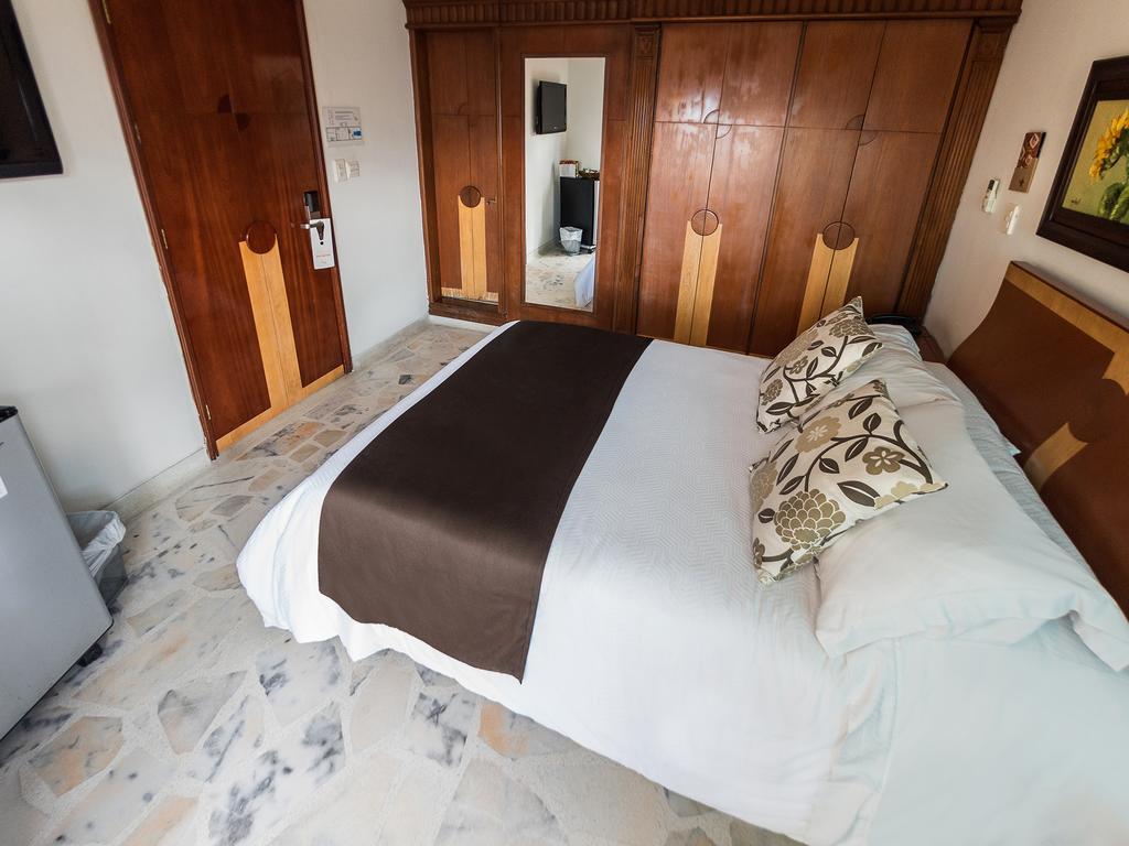 Hotel Buena Vista بوكارامانغا المظهر الخارجي الصورة